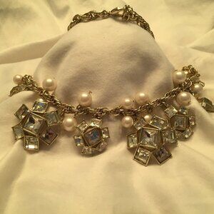 Ann Taylor goldtone  necklace  Crystal and pearls